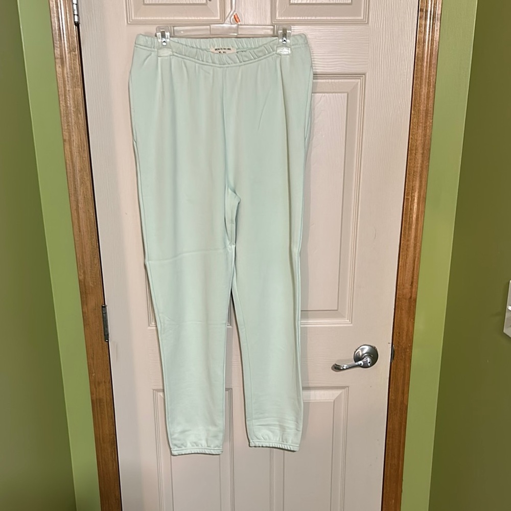 Brunette The Label - Picture 3 of 13